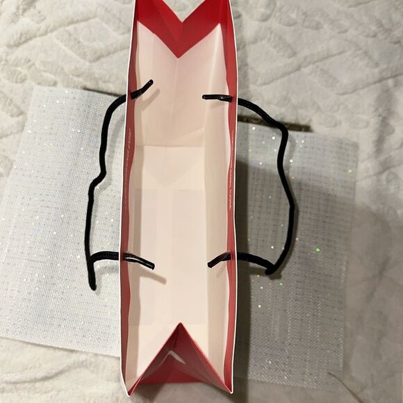 Lucky Brand White Red Black Paper Shopping Tote - Picture 5 of 6